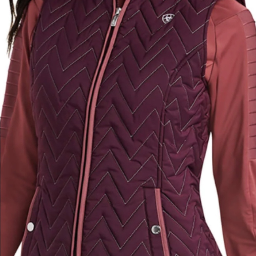 Women’s burgundy Ariat vest